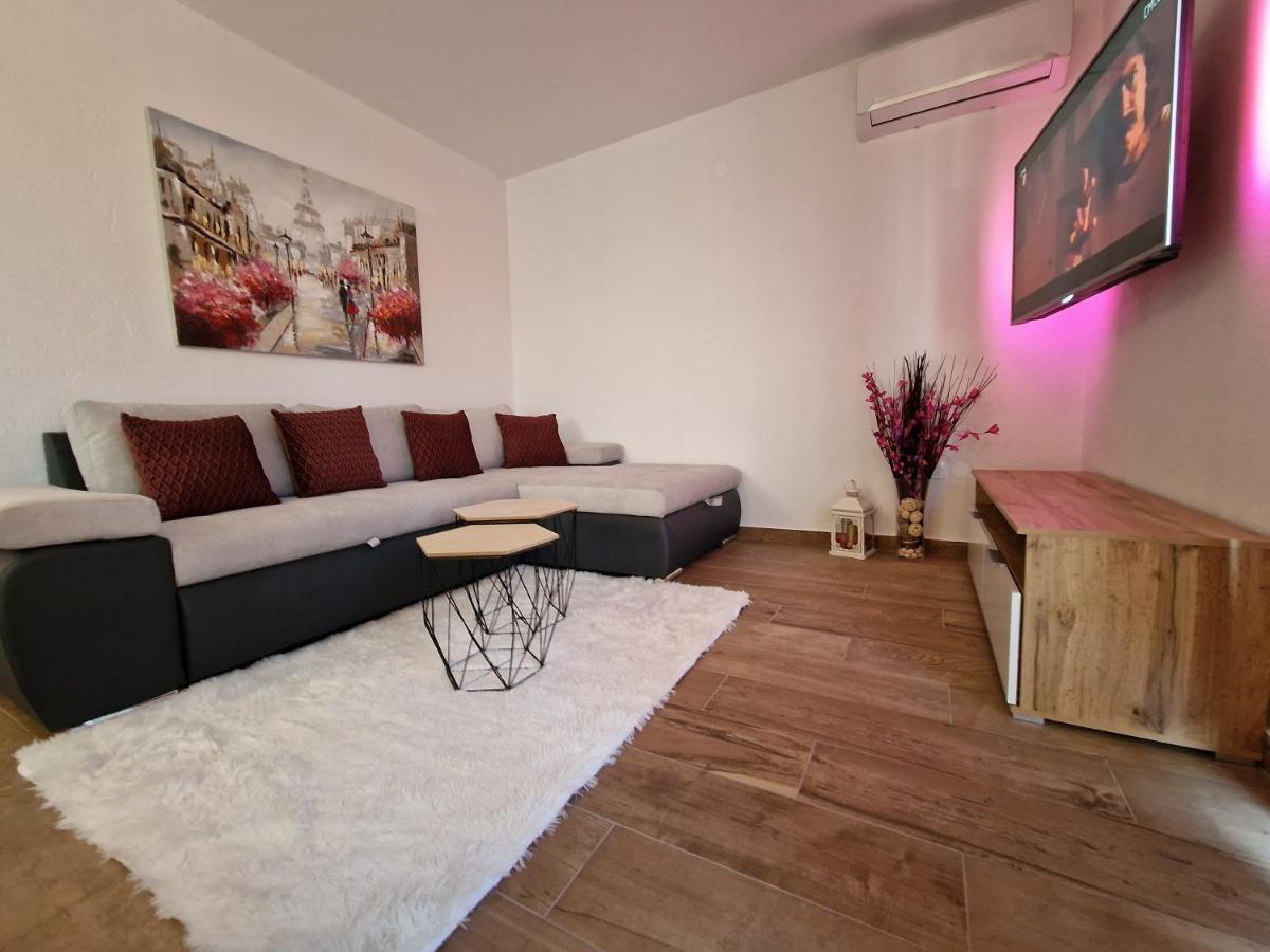 Residence Biocic Donji Okrug  Luaran gambar