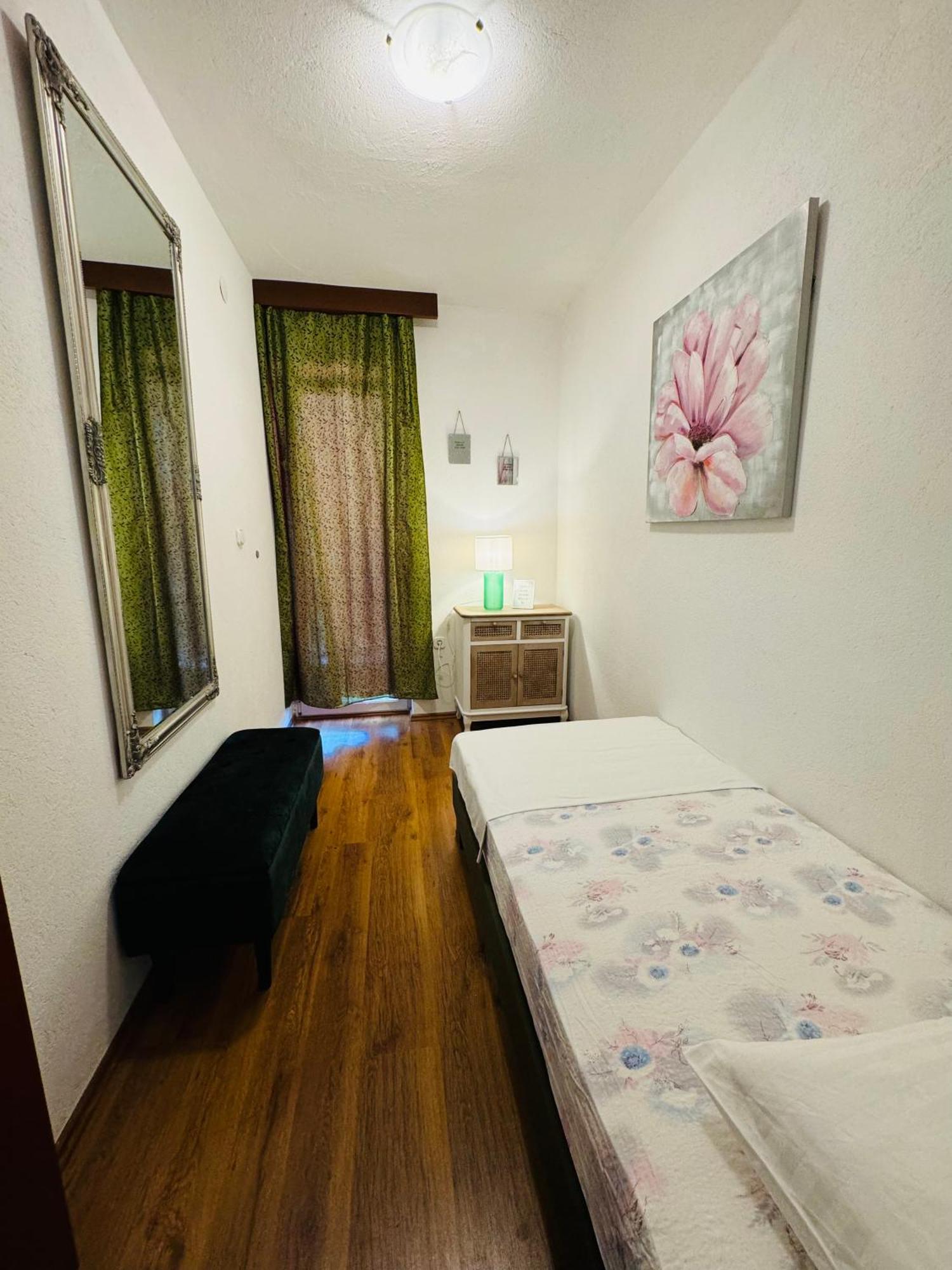 Residence Biocic Donji Okrug  Bilik gambar