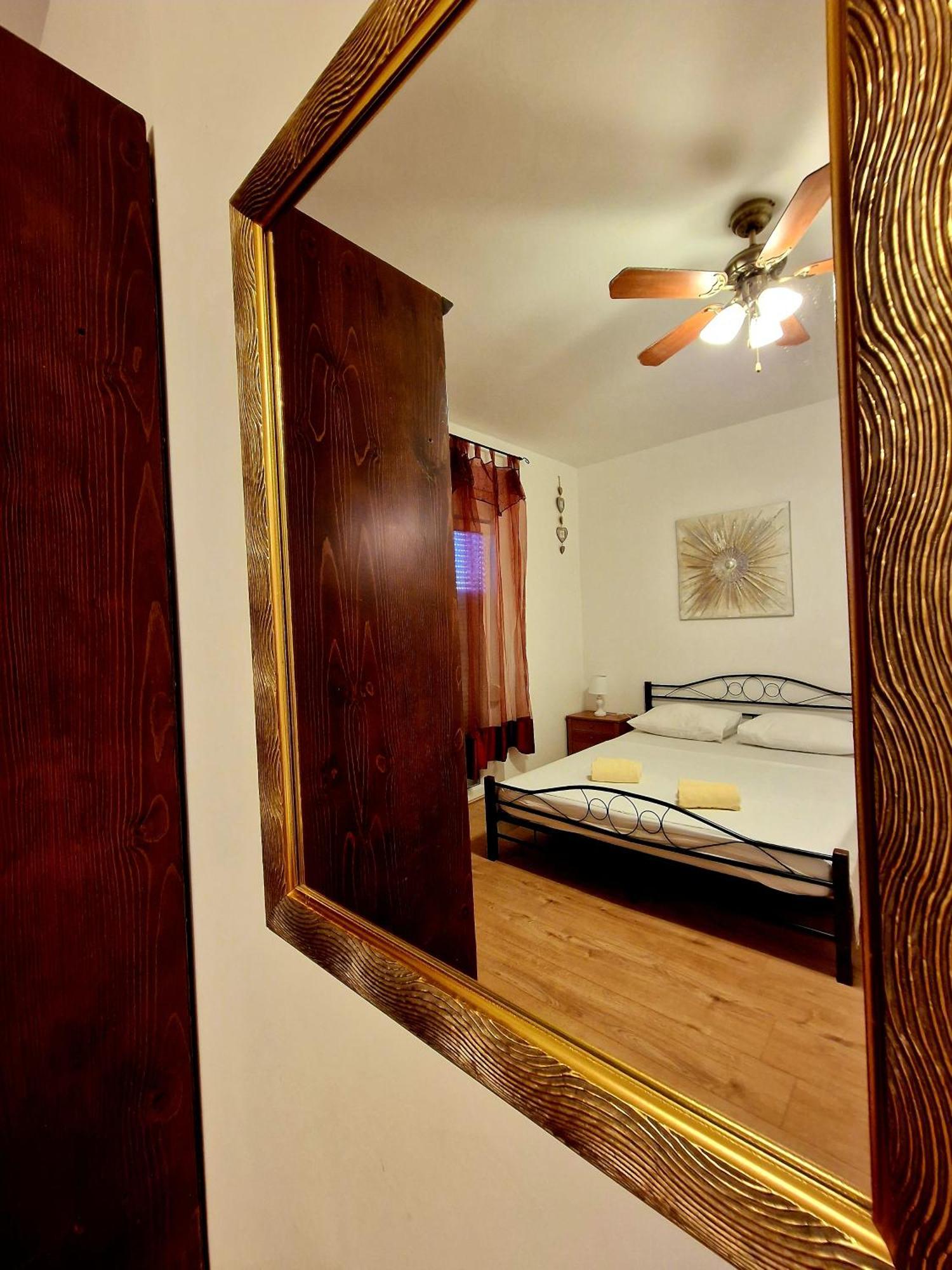 Residence Biocic Donji Okrug  Bilik gambar